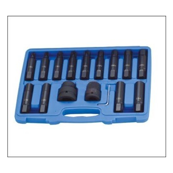 M4716 - Nasadki i bity do samochodów ciężarowych 18 szt.