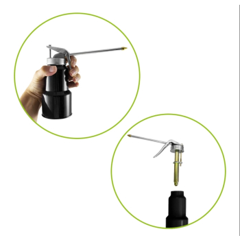 M52243 - Olejarka / oliwiarka / smarowniczka metalowa 250 ml